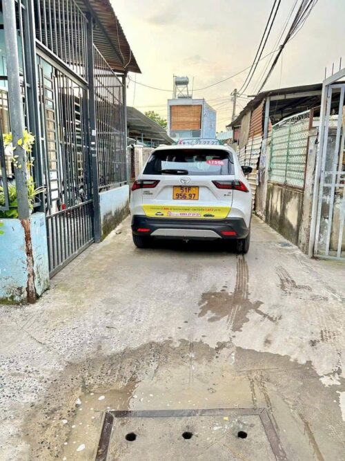 Bán Nhà sổ hồng chung( CCVB) gần chợ Bà Điểm