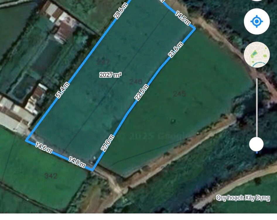 Đất trồng cây 2000m2 mặt tiền bờ kênh trung đông 7