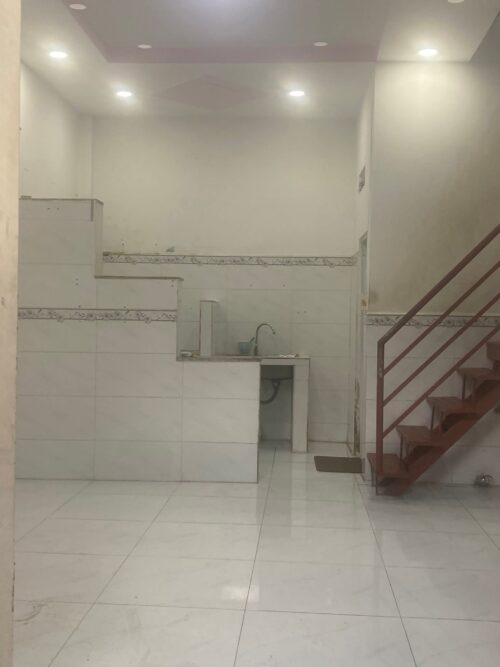 Cần bán nhà nhỏ nhỏ 4×5,5 trệt lầu 750 chốt.Đông Thạnh 2..lh 0708793247